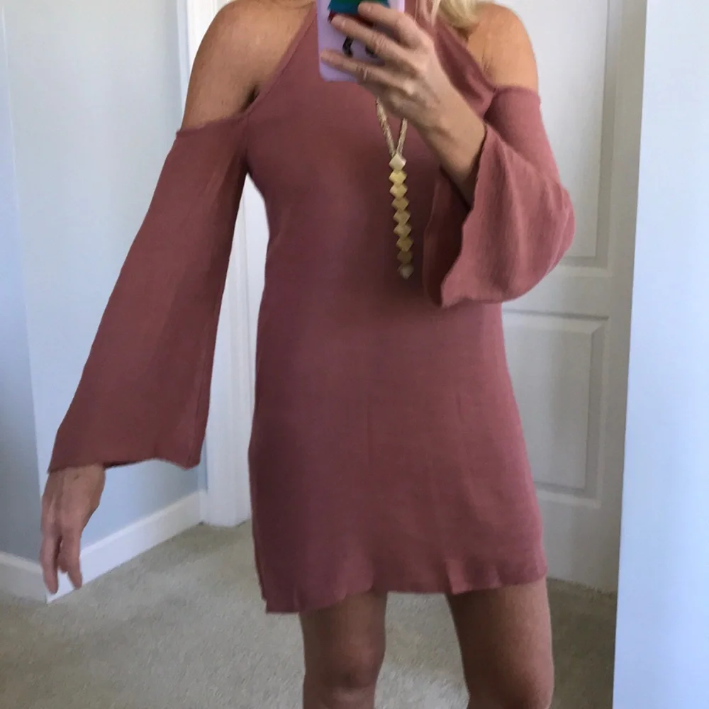 Mauve Cold Shoulder Mini Dress - Picture 4 of 6